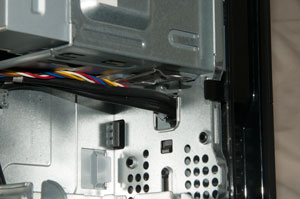 Right lock of RAM slot locking