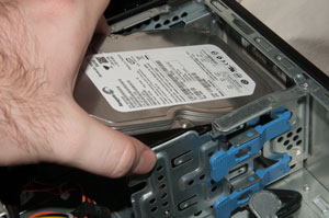 Inserting hard drive